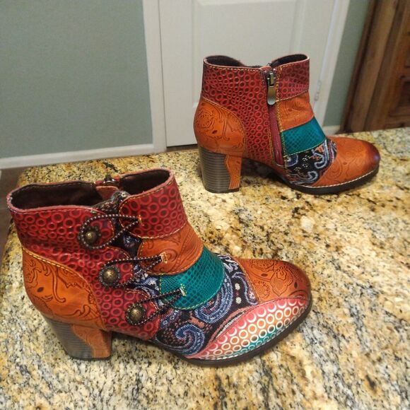 Womens US 6 2020 Vintage Printed Buttons Blok Heel Bootie Ankle Boots Shoes - Picture 3 of 12